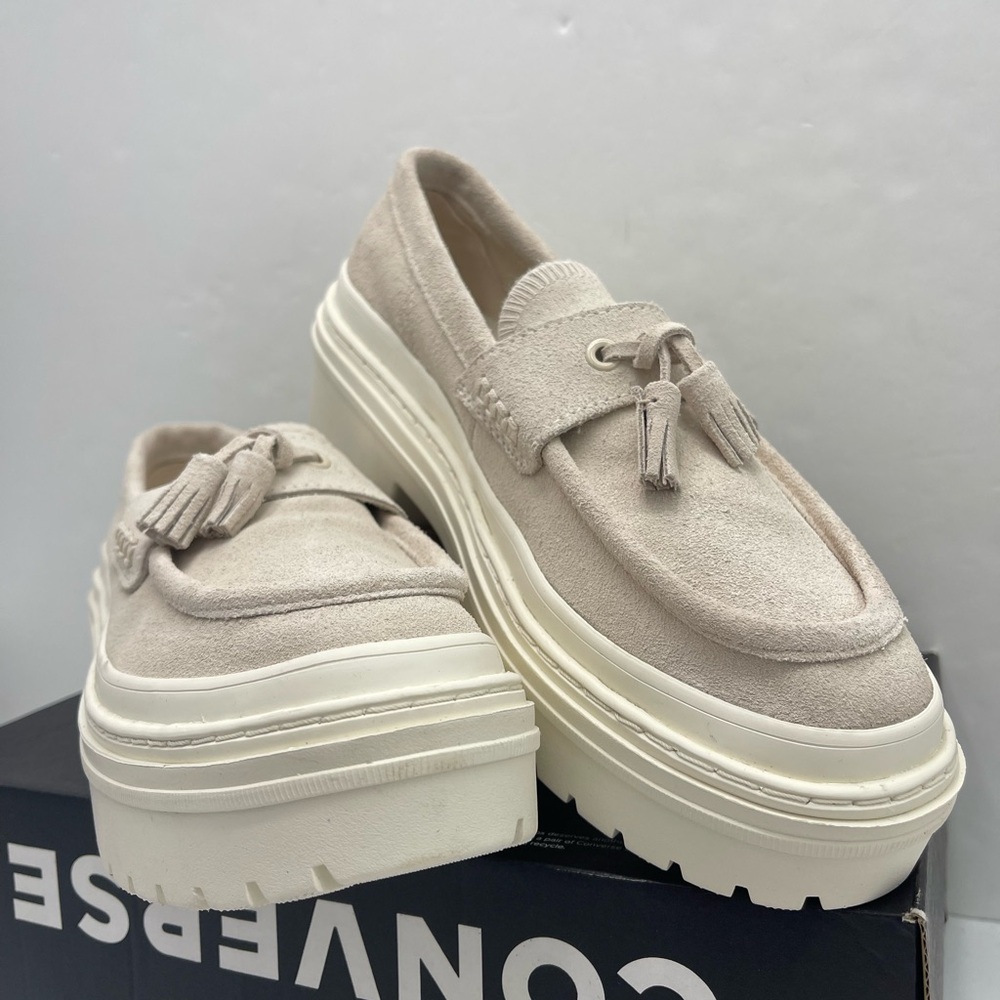 Converse A15553C
CTAS LUGGED HEEL LOAFER OX
LIGHT DUNE/EGRET/LIGHT DUNE Platform - Picture 7 of 16